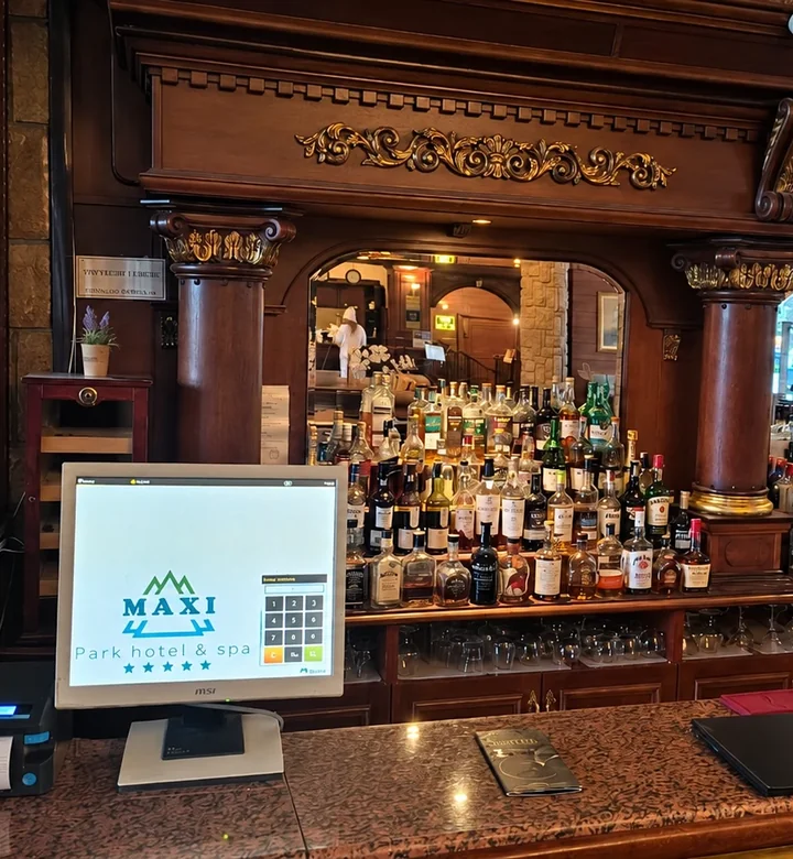 Maxi Park Hotel & Spa – alles in einem System mit barsy und Clock